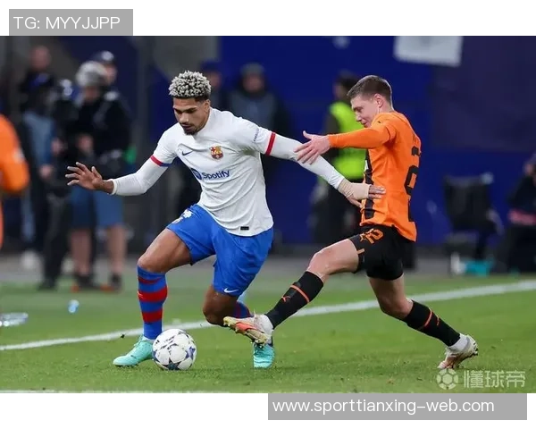 巴萨备战周末联赛加维阿劳霍奥尔莫缺席训练引关注 巴萨备战周末联赛加维阿劳霍奥尔莫缺席训练引关注